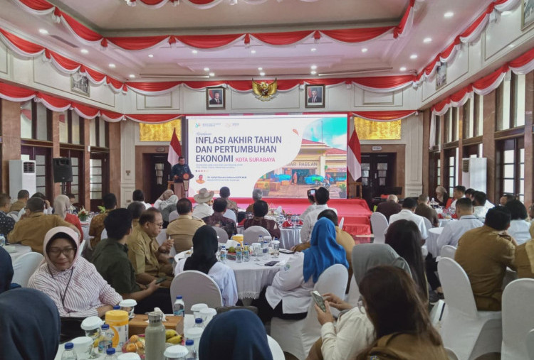 Perekonomian Surabaya Tumbuh, Bisnis Pasar Konvensional Kian Murung