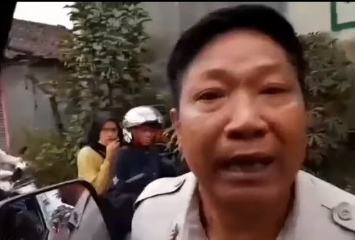 Oknum ASN Cegat Ambulans di Tengah Jalan, Netizen Geram: Masih Pantaskah Manusia Ini Menjabat?