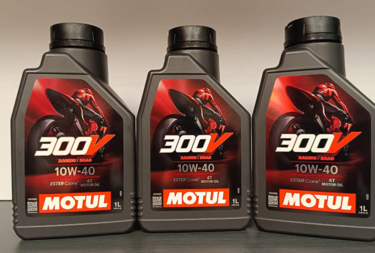 Diuji Langsung di Dyno Test, Motul 300V Terbaru Terbukti Tingkatkan Tenaga Mesin Sepeda Motor