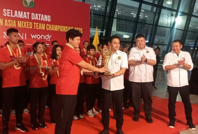 Raih Juara di Kejuaraan Beregu Campuran Asia 2025, Tim Bulutangkis Indonesia Disambut Meriah di Soetta