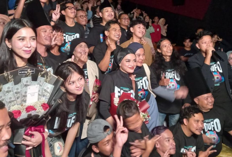 Nobar Film Foufo: Kisah Menggelitik Alien di Hamparan Rombeng Besi Keluarga Madura