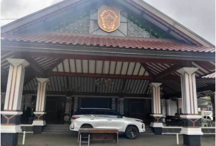 Kabar OTT Bupati Pati Sudewo Oleh KPK Menguat, Tapi Senyap di Pendapa hingga Isu Dua Koper di Jaken