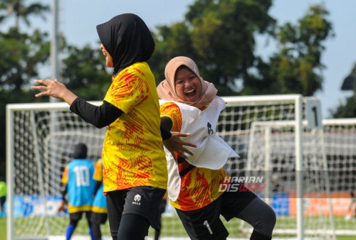 Muhammad Fayyadl, Head of Field Promotion Savoria, menyampaikan komitmen MilkLife dalam menyehatkan anak-anak Indonesia melalui olahraga sepak bola. Produk susu MilkLife menjadi penopang bagi generasi muda untuk tumbuh sehat dan kuat. Sebelum turnamen dimulai, para guru atau pelatih dari masing-masing sekolah peserta diberikan teknik dasar sepak bola melalui MilkLife Soccer Coaching Clinic oleh Coach Timo Scheunemann. Tujuannya agar para siswi memiliki pemahaman dan kemampuan dasar tentang sepak bola putri KU 10 dan KU 12.