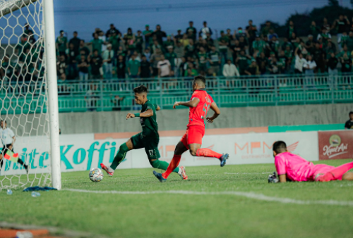 Merinding! Drama 5 Gol Persebaya vs Borneo FC, Green Force OTW Papan Atas