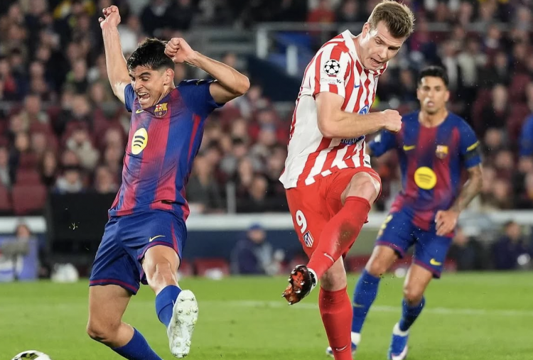 Alexander Sorloth Jadi Target Utama Manchester United, Zirkzee dan Rashford Bakal Didepak