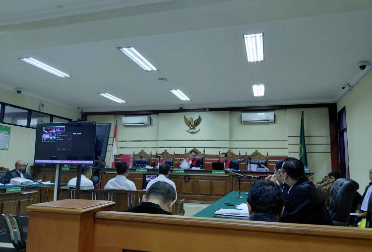 Sidang Korupsi Bupati Ponorogo: Eks Kepala BKPSDM Winarko Arief Tjahjono Ungkap Dugaan 'Titipan' Jabatan 