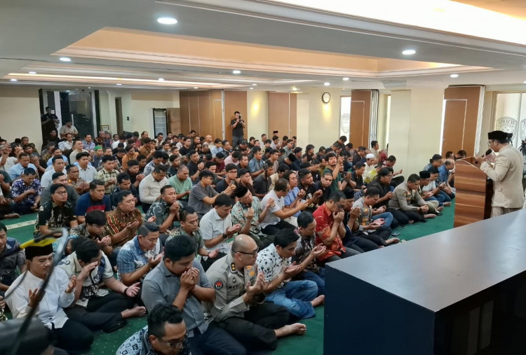 Polda Metro Jaya Doa Bersama untuk Rombongan Jurnalis Hilang Kontak di Selat Sunda