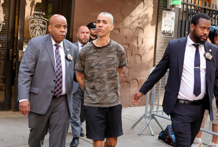 Penusukan Brutal di New York Terkuak, Saksi Sebut Terduga Penikam Berteriak 'Allahu Akbar'