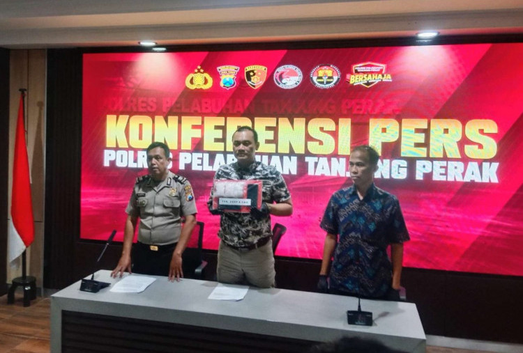 Polres Pelabuhan Tanjung Perak Bongkar Peredaran Sabu 292 Gram, Dua Tersangka Ditangkap