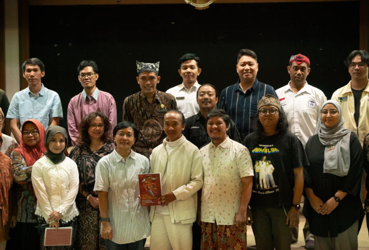 Peluncuran Buku Seribu Gagasan Omah Ndhuwur, Hadirkan Perspektif Kritis tentang Kampung Bangunrejo