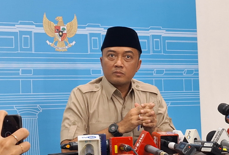 Asap Karhutla Mulai Berdampak ke Negara Tetangga, Mensesneg Pastikan Ada Koordinasi