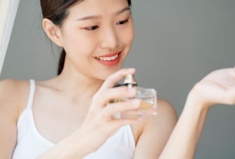 5 Kesalahan Umum dalam Menggunakan Parfum yang Harus Dihindari