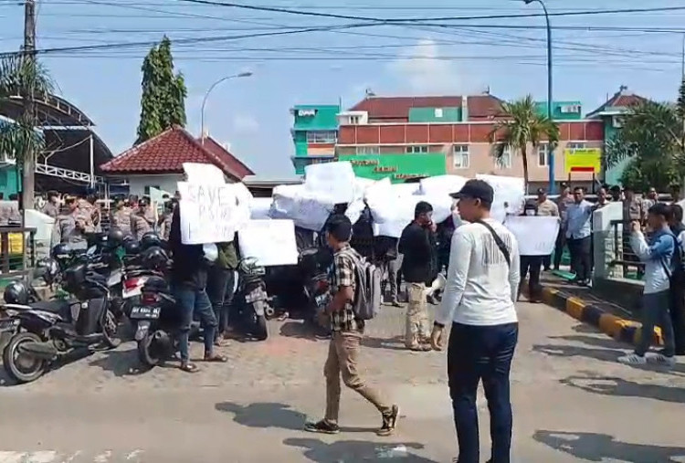 RSUD dr Harjono Ponorogo Digeruduk Massa Imbas Pelayanan Bermasalah, Pihak RS Angkat Bicara