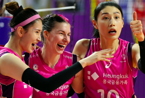 Heungkuk Pink Spiders Taklukkan Red Sparks 3-0, Megawati Gagal Melaju ke Final Korea V-League