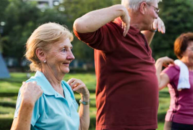 5 Rekomendasi Olahraga Aman dan Efektif untuk Usia 50 Tahun ke Atas