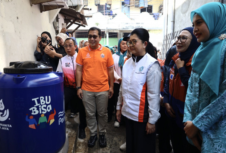 Hani Pramono dan PAM Jaya Bagikan 270 Toren Gratis di Jakut, Perluas Akses Layanan Air Bersih