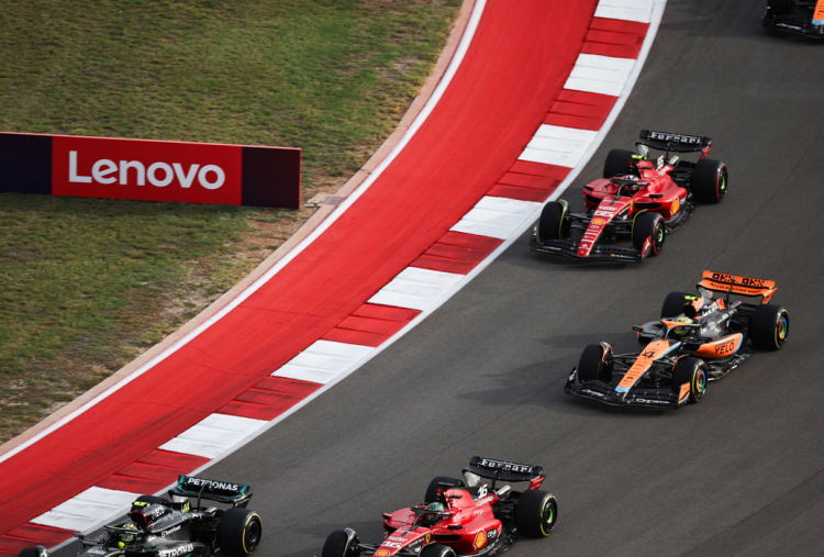 Alasan Para Perempuan Masa Kini Kembali Menyukai F1
