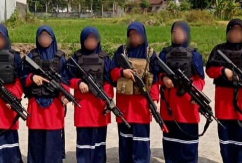 Santrinya Berfoto Pegang Senjata Laras Panjang, Polisi Akan Panggil Ponpes Baitul Qur'an