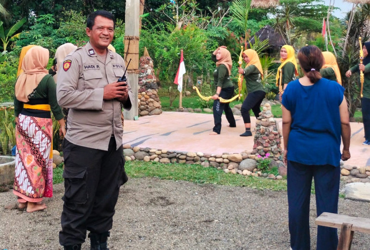 Kisah Aiptu Hadi Poernomo, Inovasi Peduli Lingkungan Dimulai dari Pekarangan Sendiri