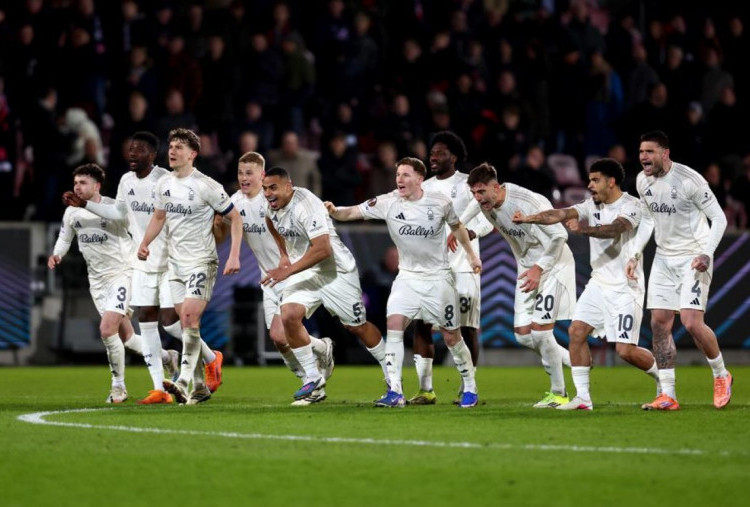 Midtjylland vs Nottingham Forest 1-2 (Agg 2-2, Pen 0-3), Gibbs-White cs Tantang Porto di 8 Besar