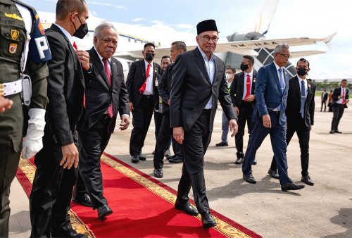 Anwar Ibrahim Penuhi Undangan Jokowi