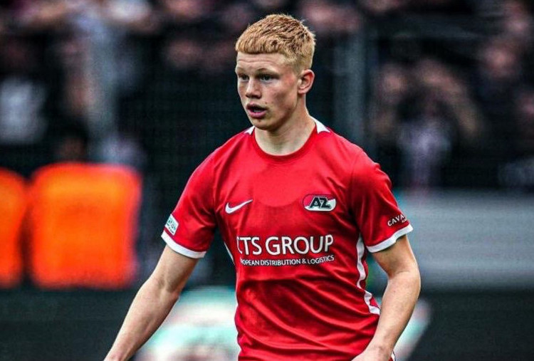 Chelsea Ungguli Man United dalam Perebutan Wonderkid 'Pedri Baru'  AZ Alkmaar 