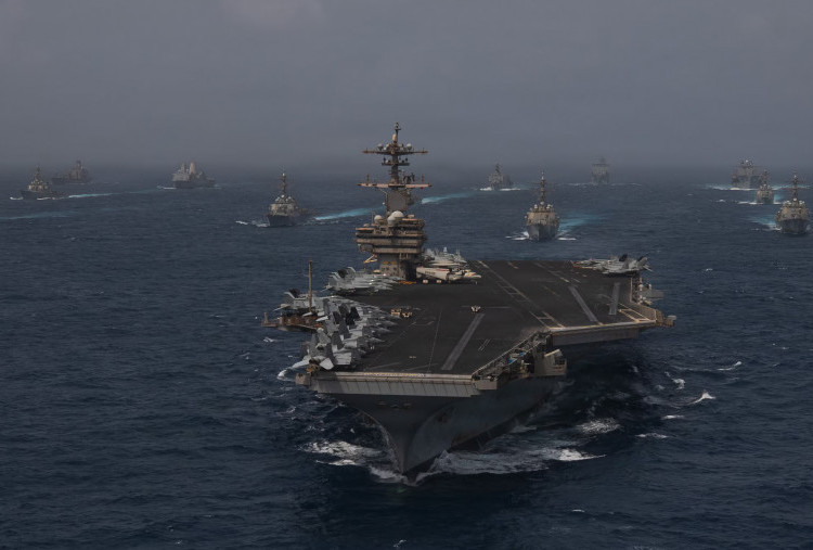 7 Personel AS Dilaporkan Tewas dalam Perkelahian di Kapal Induk USS Abraham Lincoln