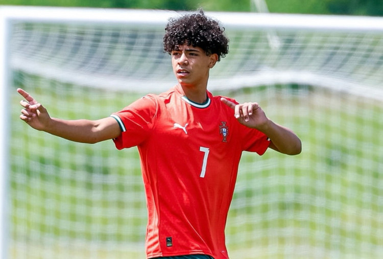 Cristiano Ronaldo Jr Diminati 16 Klub: Manchester United, Bayern Munich dan Juventus Berebut Putra Sang Legenda CR7