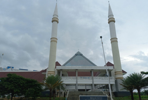 Ramadhan di Masjid Raya KH Hasyim Asyari Jakarta Barat