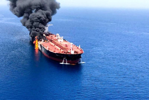 Houthi Kembali Serang Kapal Tanker yang Berhubungan dengan Israel