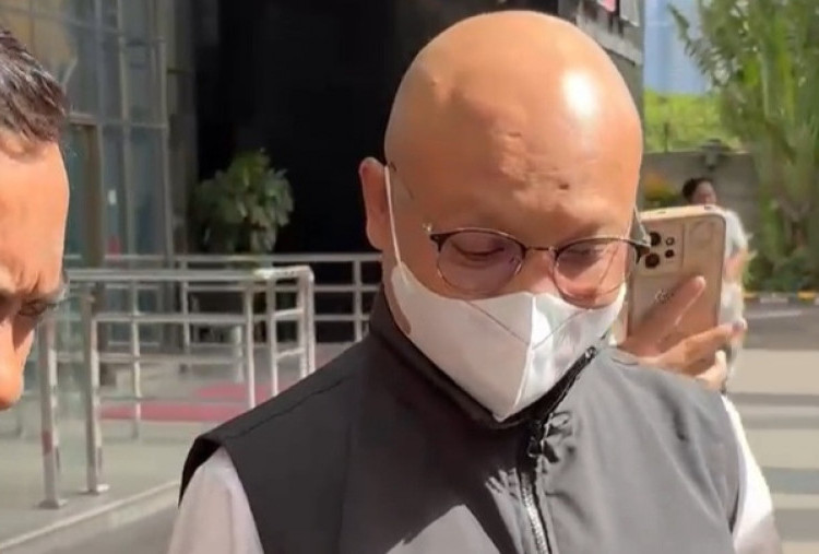 Usai Diperiksa KPK, Mantan Pejabat Kemenag Bungkam