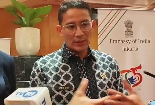 Kemenparekraf Targetkan Harga Tiket Pesawat Turun 10 Persen Pada Oktober 2024