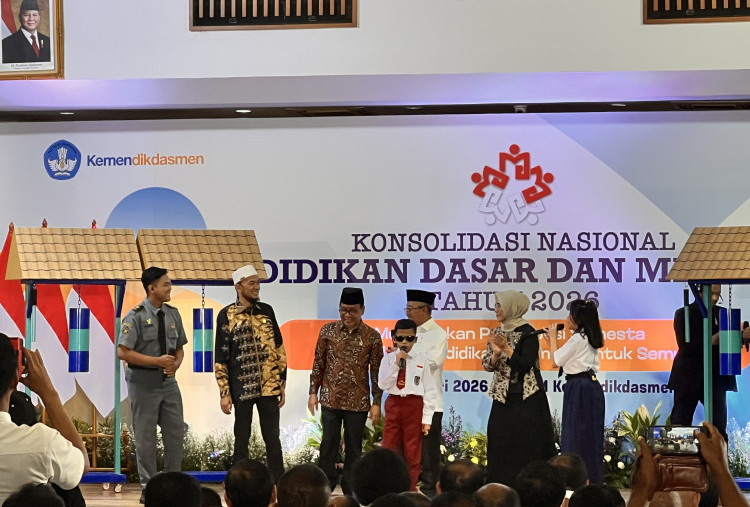 Perbaiki 60.000 Sekolah, Kemendikdasmen Genjot Kompetensi Guru Bahasa Inggris