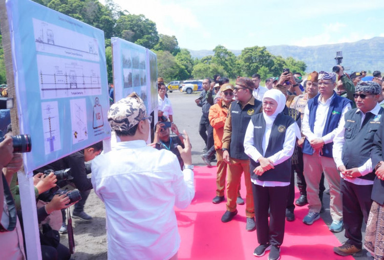 Tunjang Wisata Bromo, Khofifah Resmikan Penataan Jalur Lingkar Kaldera Tengger (JLKT) Sepanjang 13 Km