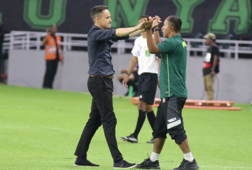 Persebaya Musim 2023/2024 vs 2024/2025 Pekan Kelima: Dulu Kebobolan 8 Gol, Sekarang Cuma 2!