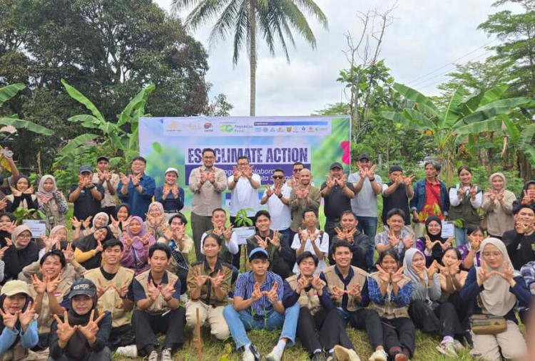 Tanam 2.000 Pohon di Samarinda, Pegadaian Perkuat Komitmen ESG dan Kolaborasi Lingkungan