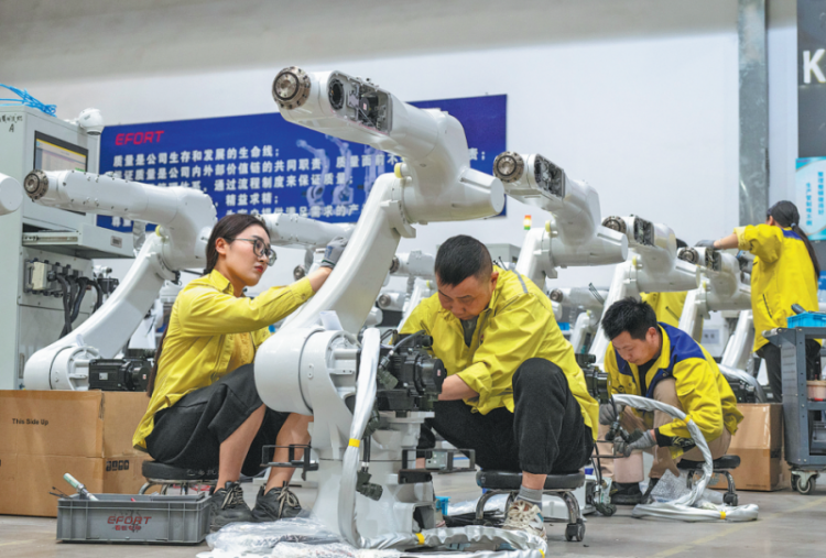 Robot-Robot Anhui Tancap Gas, Dominasi Pasar Lokal Sejak Perakitan