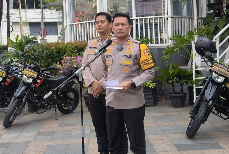 8 Jam Diperiksa Polisi, Betrand Peto Dicecar 54 Pertanyaan soal Laporan ANW 