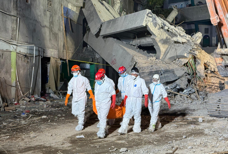 LAGI! 12 Jenazah Ditemukan dari Reruntuhan Ponpes Al Khoziny, 2 Santri Masih Hilang