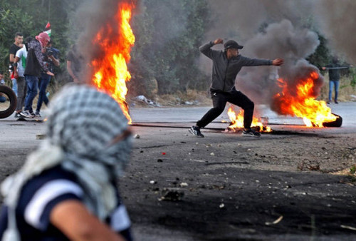 200 Pemuda Palestina Terluka, Bentrok dengan Zionis Israel yang Gunakan Peluru Tajam dan Gas Air Mata