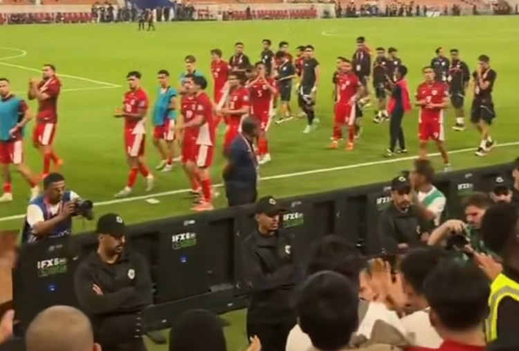 Patrick Kluivert Dikecam Usai Tak Sapa Suporter Timnas Indonesia, Andre Rosiade: Minta Maaflah, Apa Susahnya!