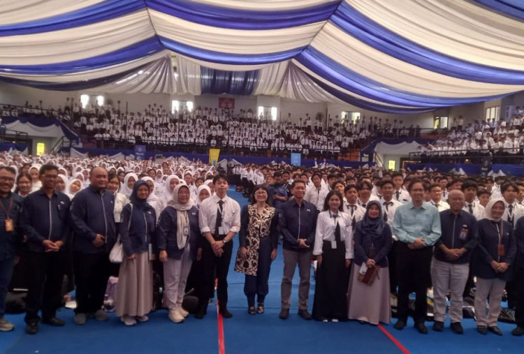 Waspada Bubble AI, Wamen Stella Christie Ajak Mahasiswa Asah Kemampuan Kurasi dan Analisis