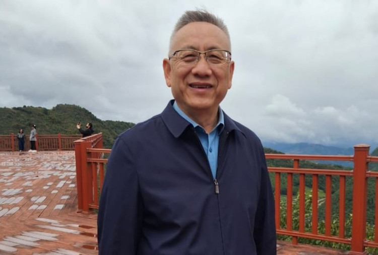 Cheng Yu Pilihan Konsul Departemen Informasi Kementerian Luar Negeri Tiongkok Chong Wu: Tong Zhou Gong Ji