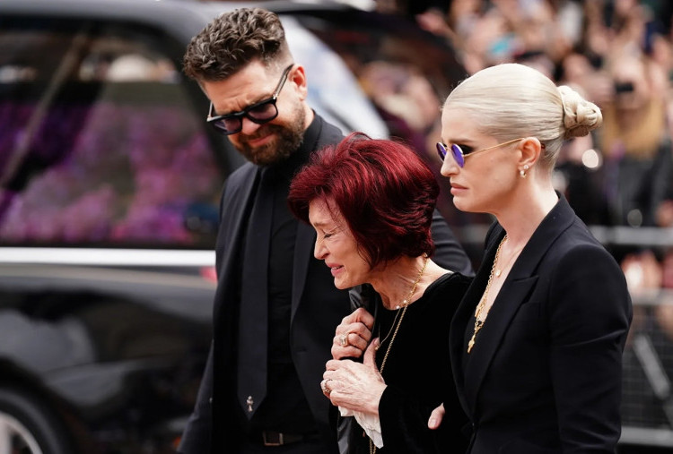 Keluarga Osbourne Terima Kiriman Darah dan Kuku Kaki dari Perempuan yang Mengaku Anak Ozzy Osbourne