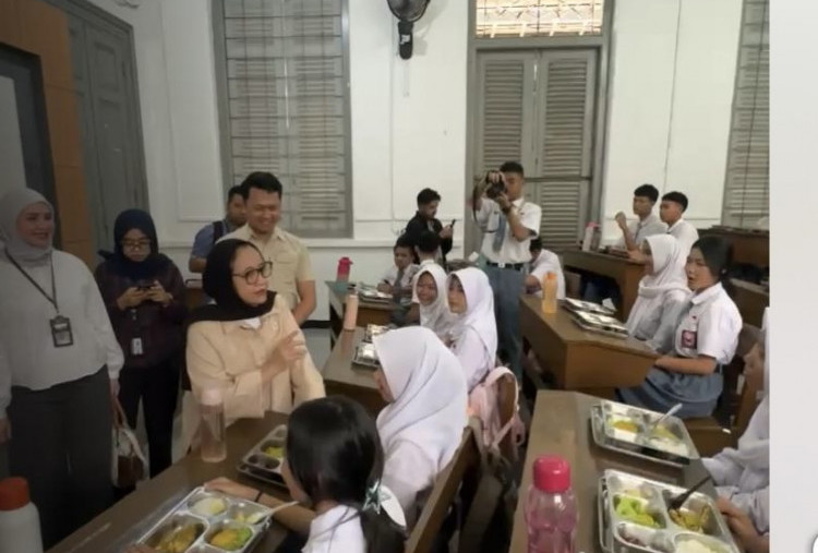 Setahun Program MBG, Siswa SMKN 1 Jakarta Tabung Uang Jajan