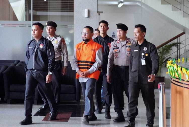 Babak Baru Kasus Kuota Haji, KPK Tahan Stafsus Eks Menag, Dua Tersangka Terungkap