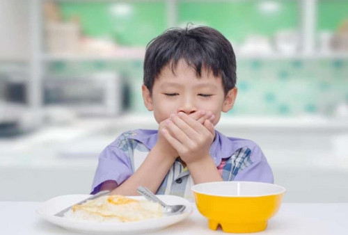 12 Tips Mengatasi Anak Susah Makan, Salah satunya Massage Tubuh Pada Anak Sangat Penting
