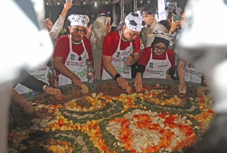Spirit Piala Dunia Semarakkan Festival Rujak Uleg 2026 Rujak Phoria di SBEC