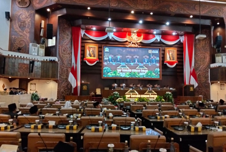Tunjangan Rumah dan Transportasi DPRD Jatim Capai Rp 70 Juta per Bulan