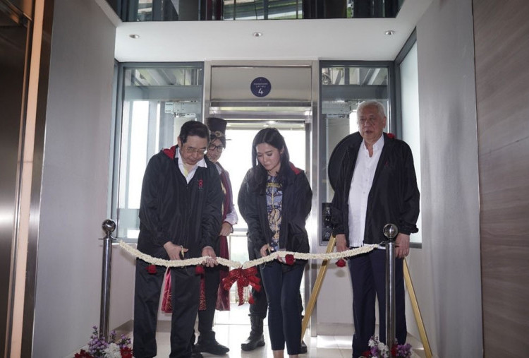  Tahun Ke-8, Novotel Samator Surabaya Timur Hadirkan Panoramic Lift 'Elev8 the Future'